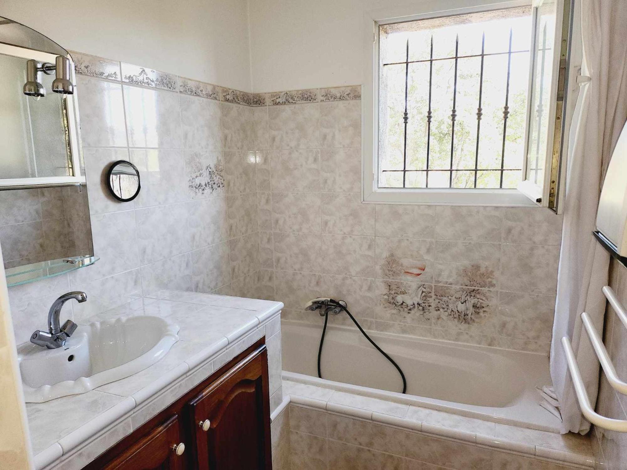 Villa En Pleine Nature Le Muy Ngoại thất bức ảnh